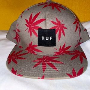 NEVER WORN- SnapBack Huf